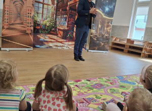 Przedstawienie teatralne pt. "Księga marzeń"