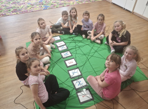 "BEZPIECZNE DZIECI W INTERNETOWEJ SIECI"