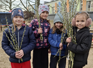 " W marcu jak w garncu"